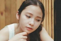 新闻爆料美女图片,惊艳亮相！美女图片引发网友热议